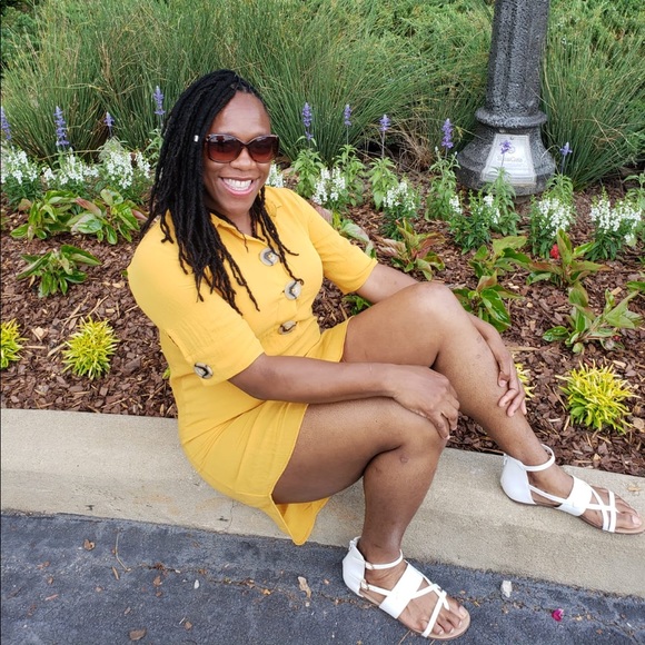 Meet your Posher, Vernita - Picture 1 of 1